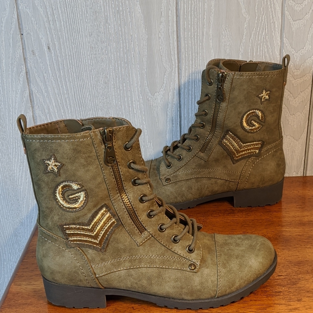 Guess green military style combat boots sz 9M